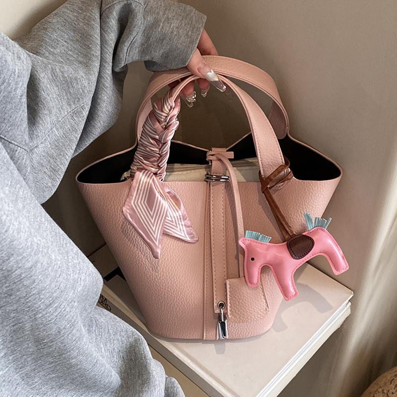 Lee Vsasi小众粉红大容量包包女2025新款网红手拎通勤菜篮子手提