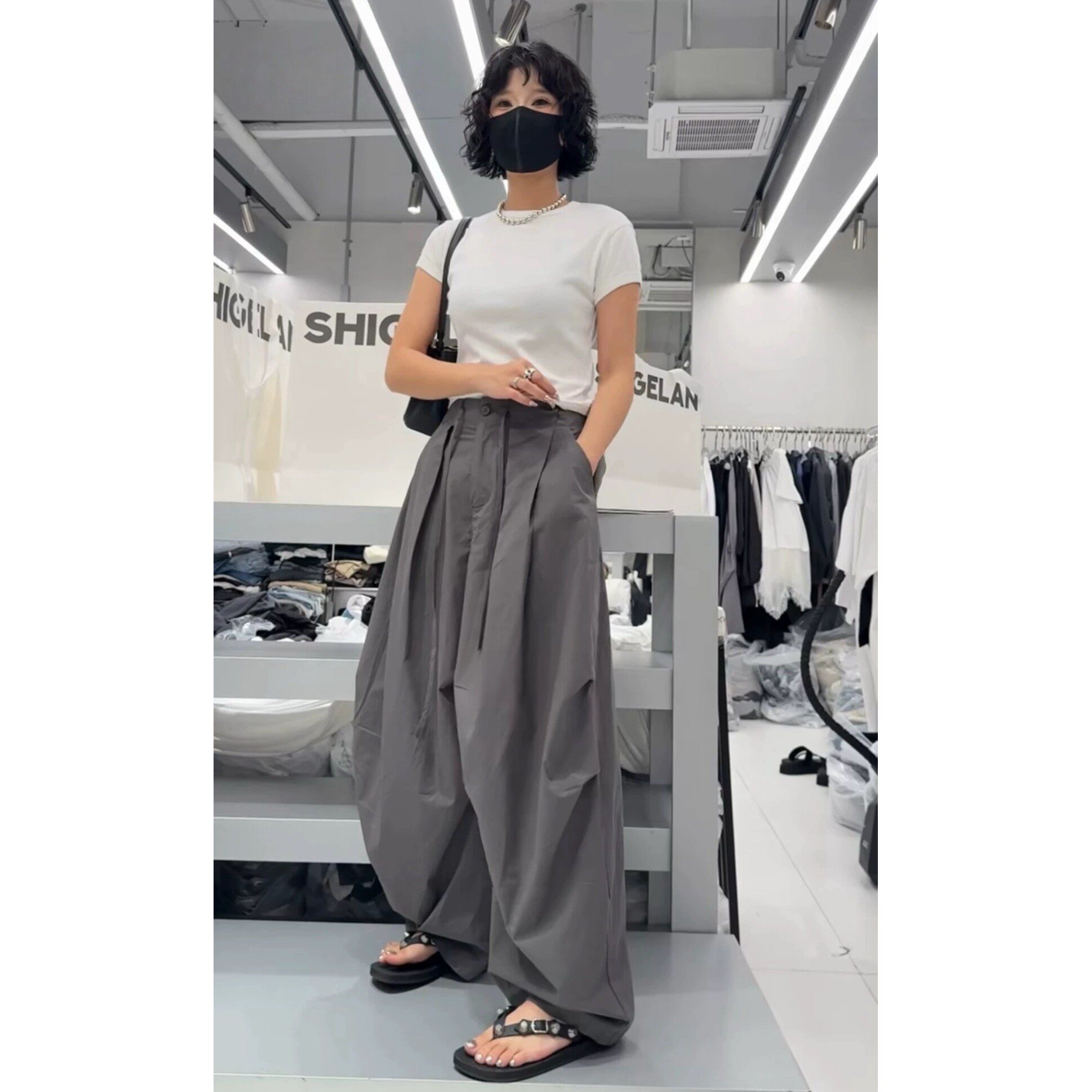 秒发诗歌兰98085时尚个性中性风洋气阔腿裤褶皱休闲裤25夏款女装