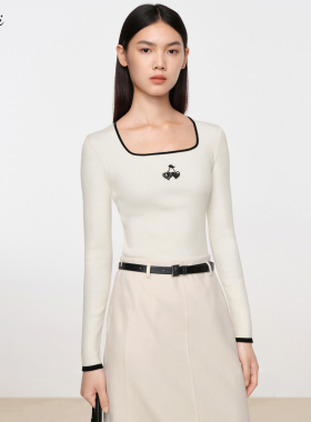 【商场同款】伊芙丽爱心设计感气质修身针打底衫秋季1EA132561