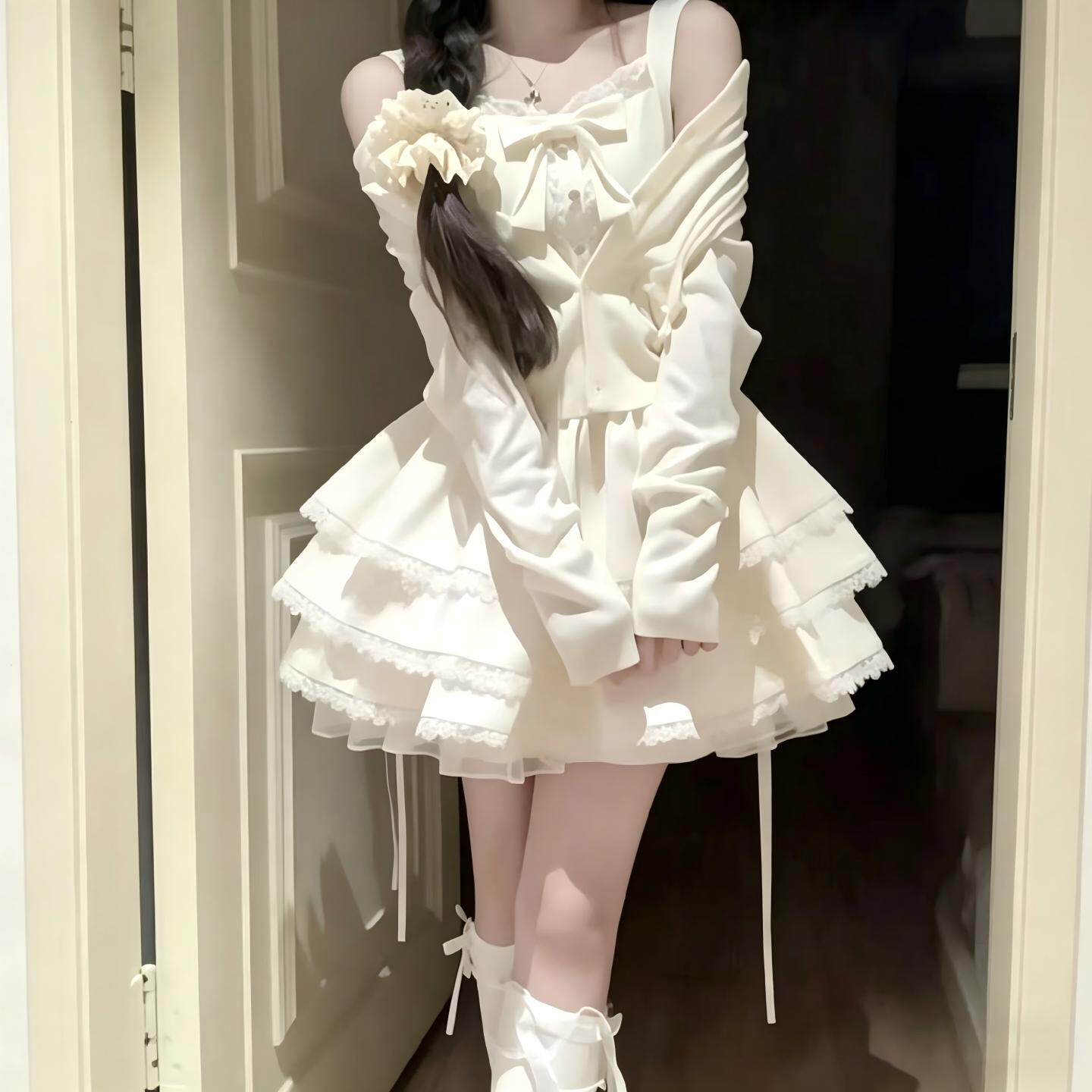 精致甜美风法式蝴蝶结白色开衫蓬蓬连衣裙