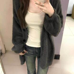 宽松纯色V领针织开衫 新款 上衣 貂绒软糯毛衣女外套秋季 慵懒风时尚