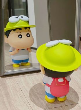 蜡笔小新手办手青蛙小新摆件周边潮玩公仔玩偶可爱办公桌面摆件
