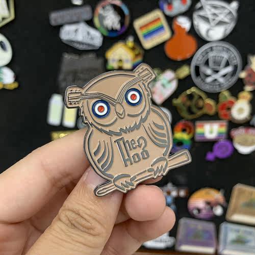 小动物胸针呆萌猫头鹰别针百搭包包ins潮书包金属徽章小饰品
