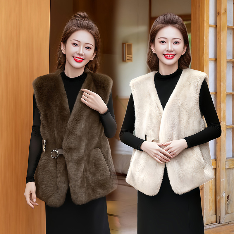 气质妈妈装秋冬新款皮毛一体马夹