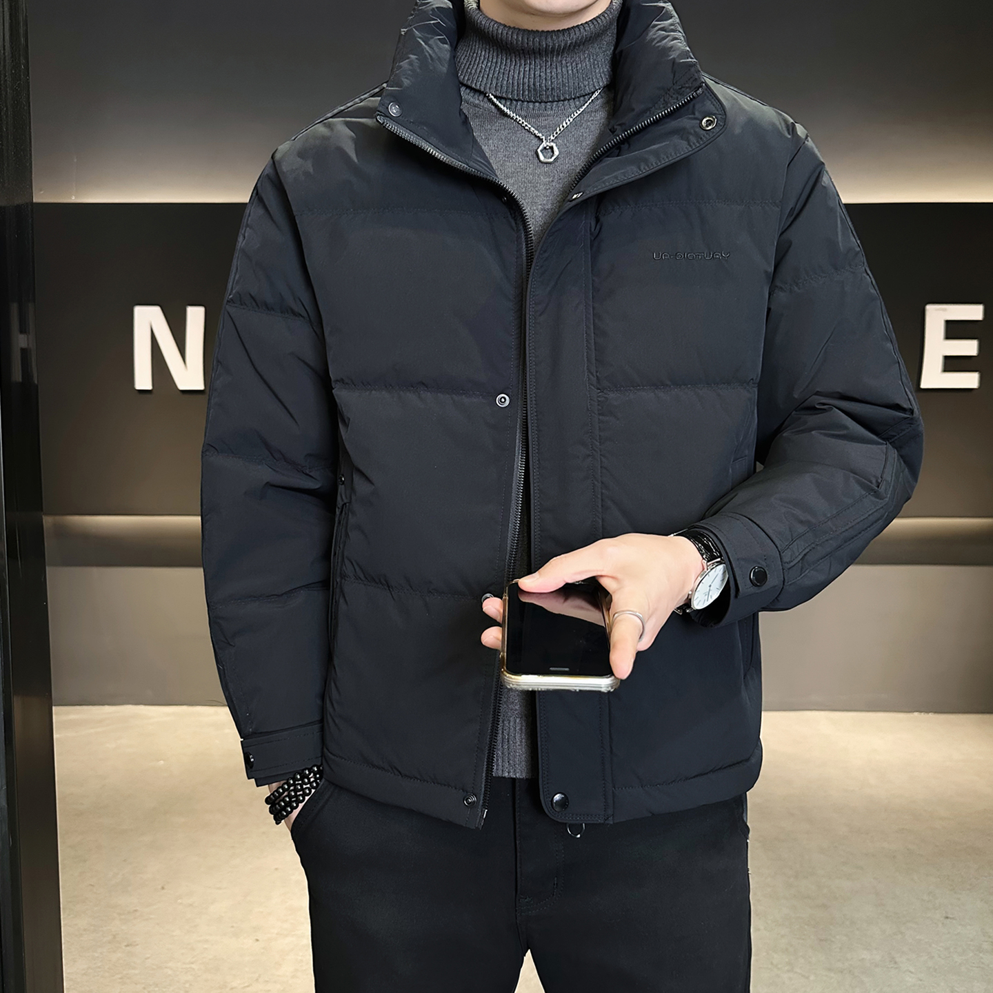 爆款轻薄立领男士羽绒服冬季2025新款潮流短款休闲加厚防寒服外套