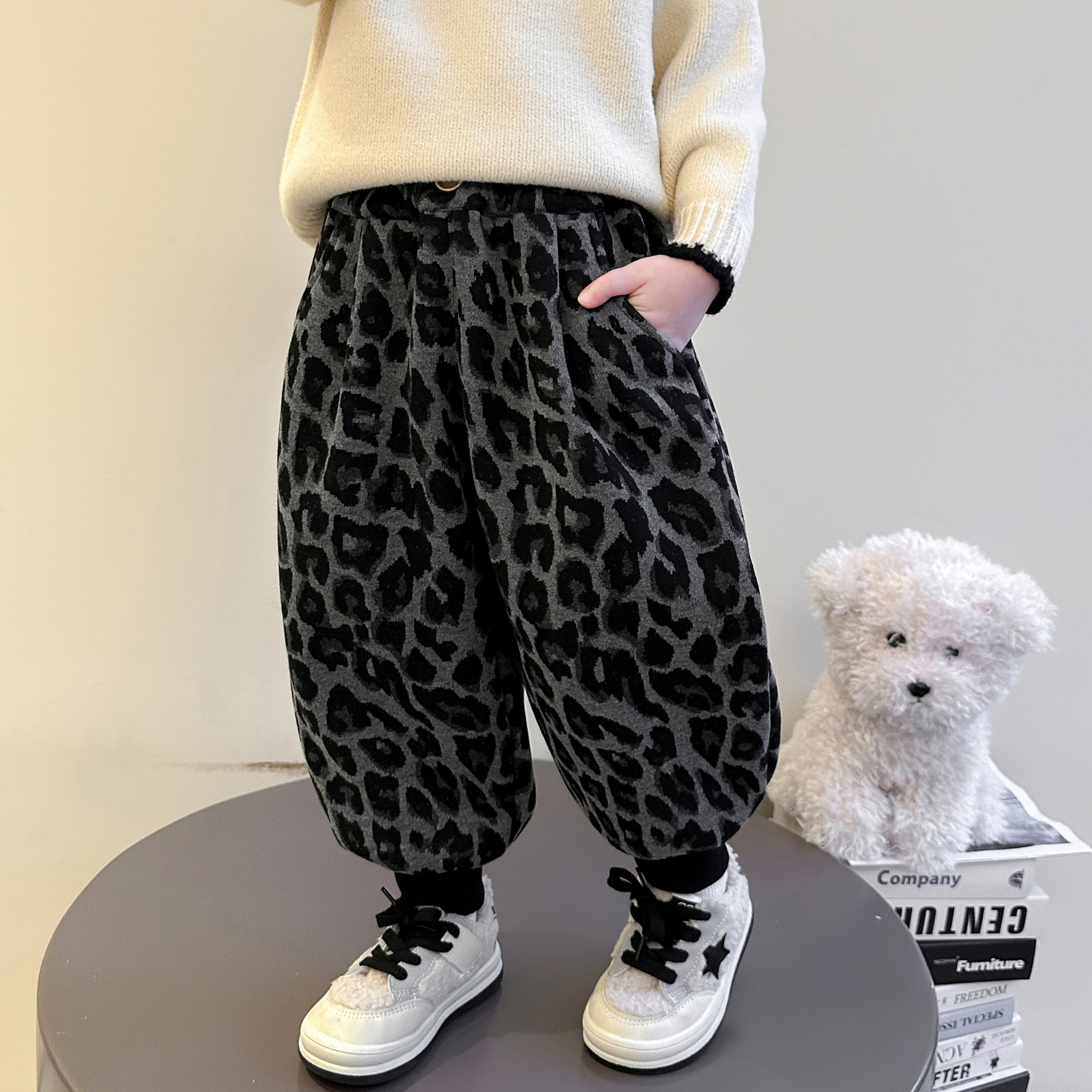 女童加绒裤子秋冬款豹纹卫裤