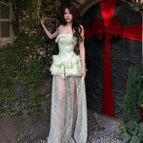 迷雾仙女风蕾丝显瘦抹胸连衣裙