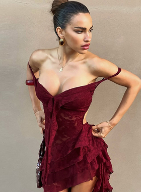 SylCue 御姐风性感荷叶边层次感低胸显瘦吊带连衣裙百搭不规则裙