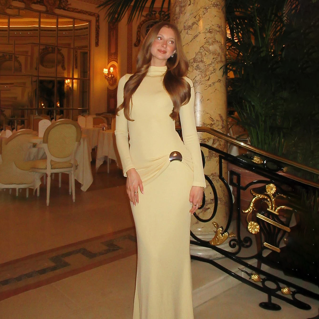 修身显瘦长袖连衣裙百搭包臀长裙