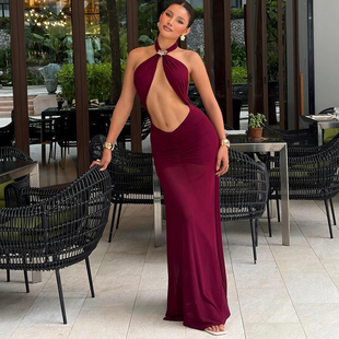 SylCue 百搭显瘦包臀长裙 轻熟韵味辣妹风性感镂空挂脖连衣裙修身