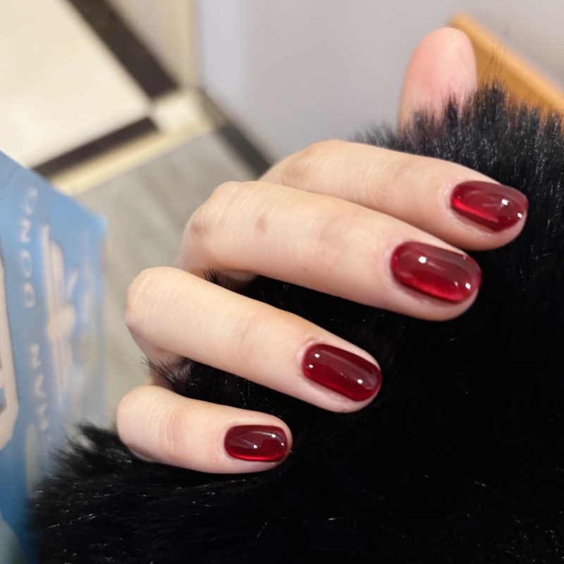 玛丽queen真是我本命颜色！燕翎指甲油胶红色显白光疗猫眼胶美甲