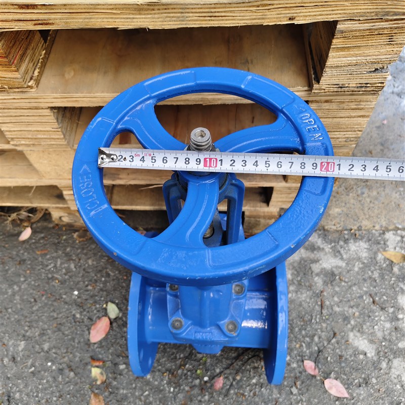 免下井地下闸阀手轮开关三爪扳手通用可调节暗杆明杆阀门钥匙