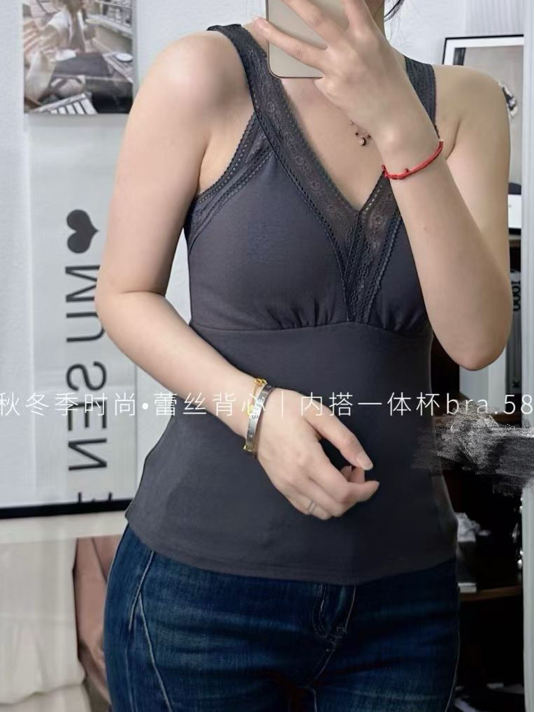 蕾丝吊带背心女秋冬内搭带胸垫保暖加厚美背文胸一体式打底衫上衣