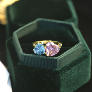 恋人戒指个性 Moi 浪漫圣玛利亚浅海蓝色粉钻戒指双爱心戒 Toi