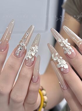 仙气层次感雕花显白碎钻纯手工制作穿戴甲新娘甲