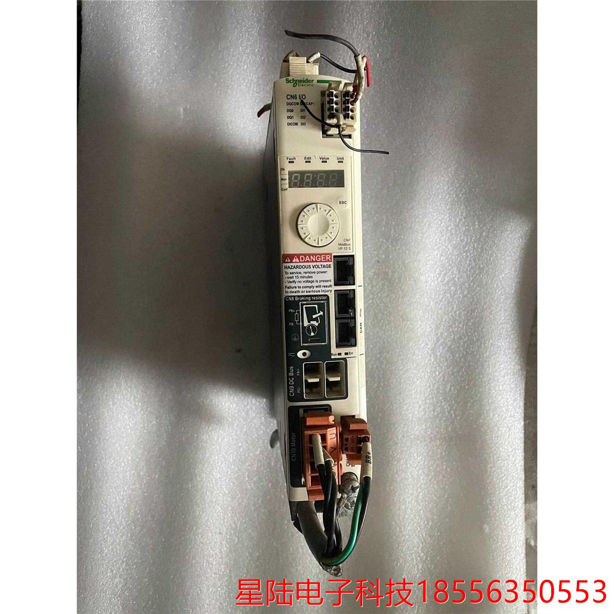 施耐德驱动器 LXM32AD30M2，