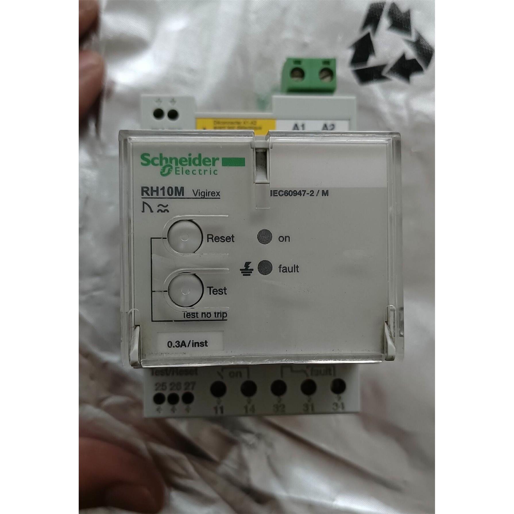 全新Vigirex漏电故障保护器RH10M继电器12/询价为准