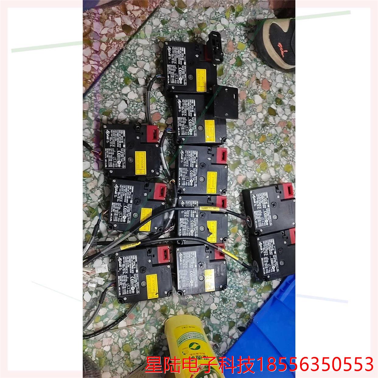 D4NL-2FFA-BS.8个，1FF的2个，