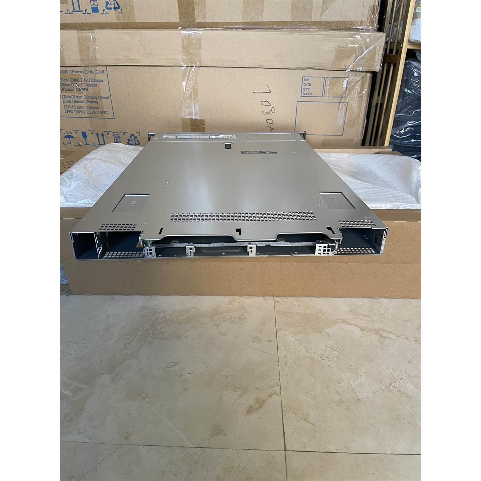 / Poweredge R650 R6525 机箱 2.5寸8盘位机箱 空机壳议