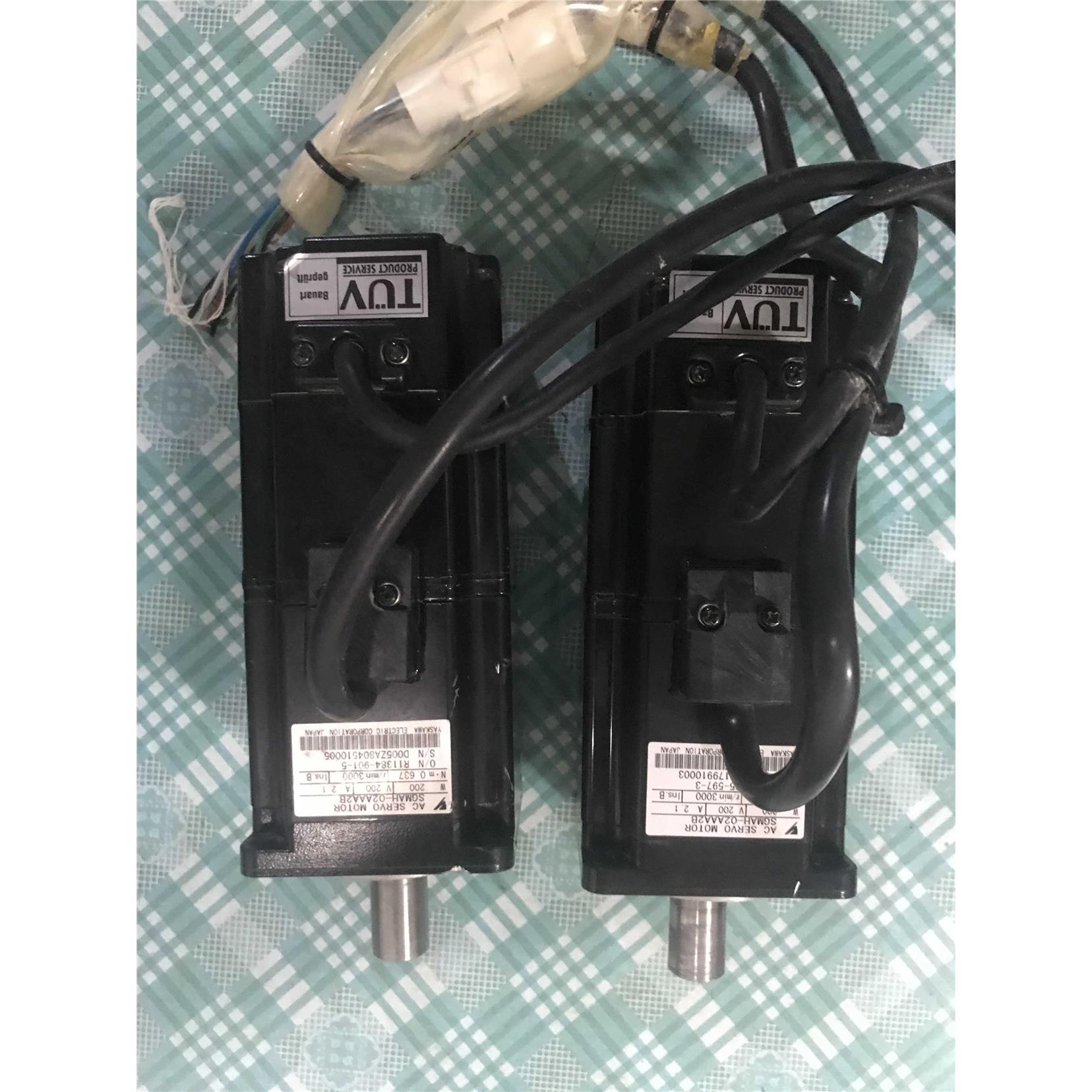 安川电机。SGMAH-02AAA2B.二手设备拆机。200W.89成新。