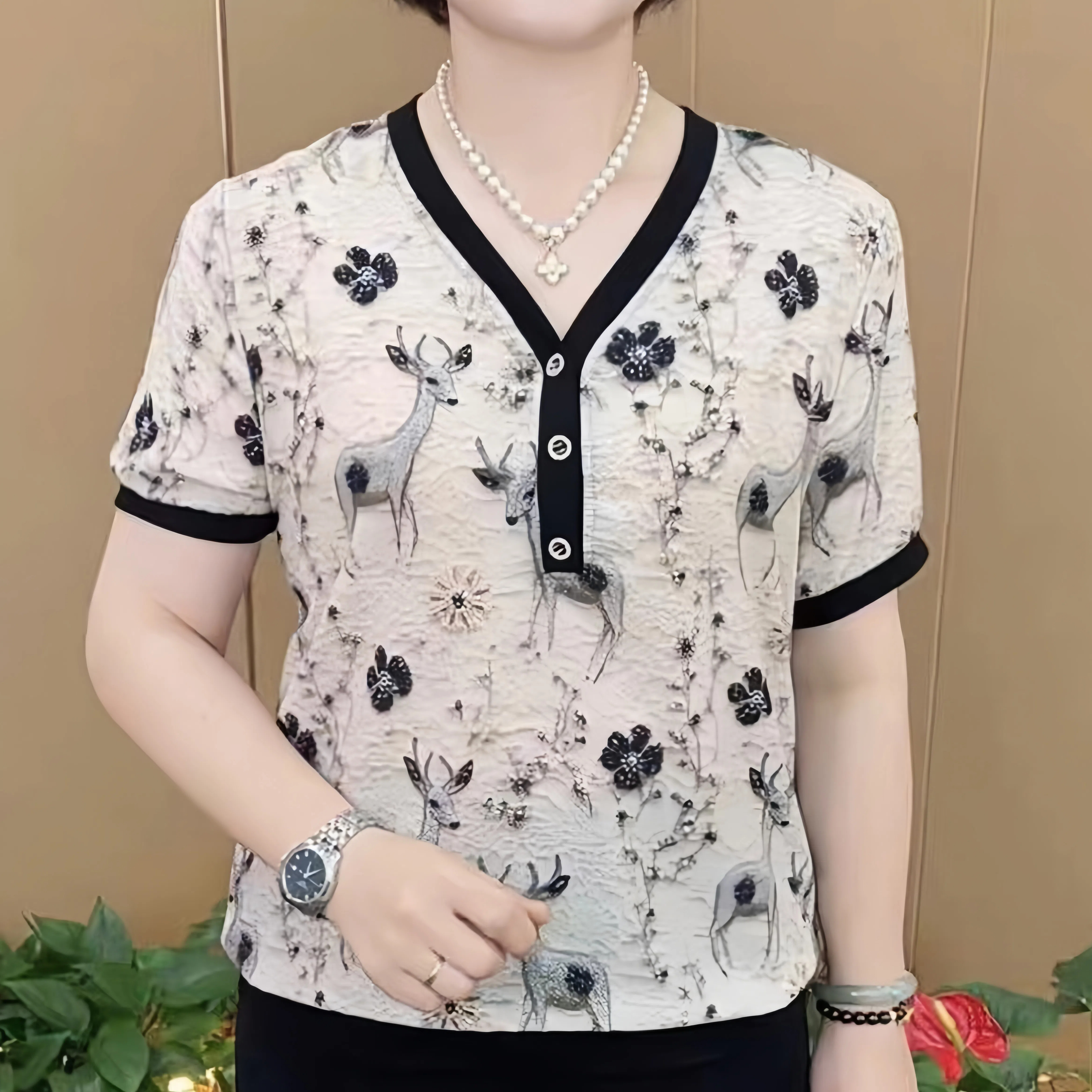 夏季时尚V领宽松短袖休闲上衣图片