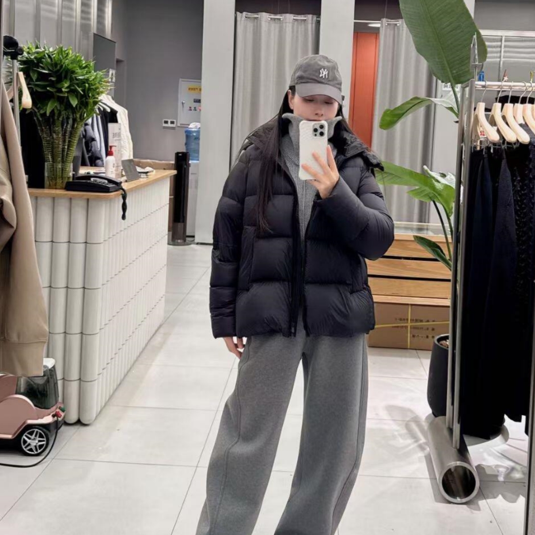 25冬连帽羽绒服女白月光