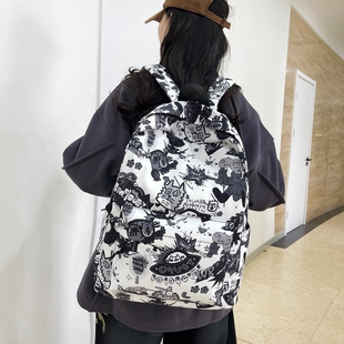 书包男生小学生2025新款初中生高中大学生ins小众背包涂鸦双肩包