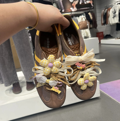 适配三叶草德训鞋gezelle泡芙花朵鞋扣diy布艺samba蝴蝶结配饰ins