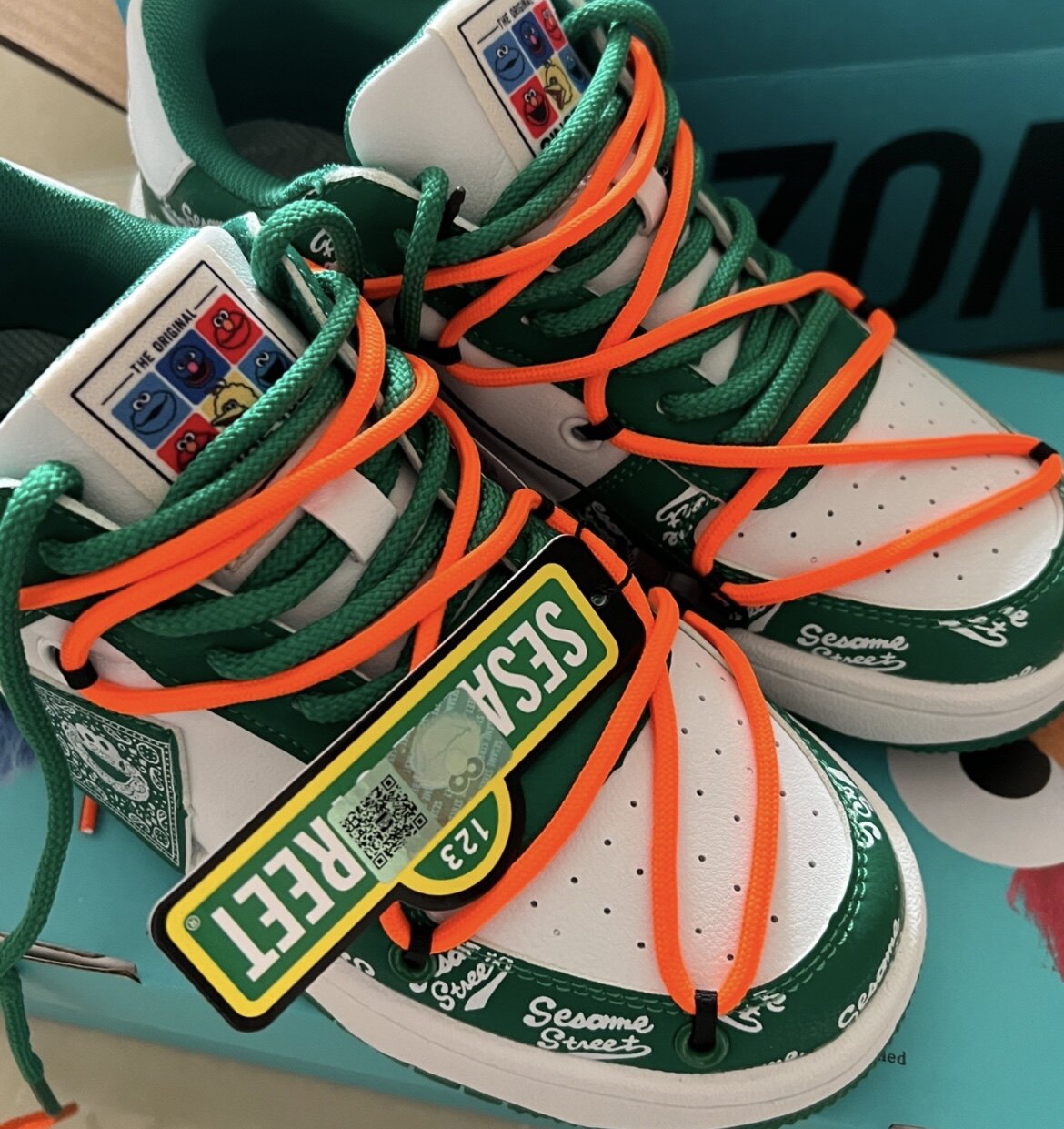 适配sesame street芝麻街黑绿白红解构ow字母圆形滴胶头多色鞋带