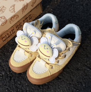 适配顽刻香椰奶茶配饰毛绒公仔小蜜蜂鞋花装饰鞋上配件鞋带扣鞋扣