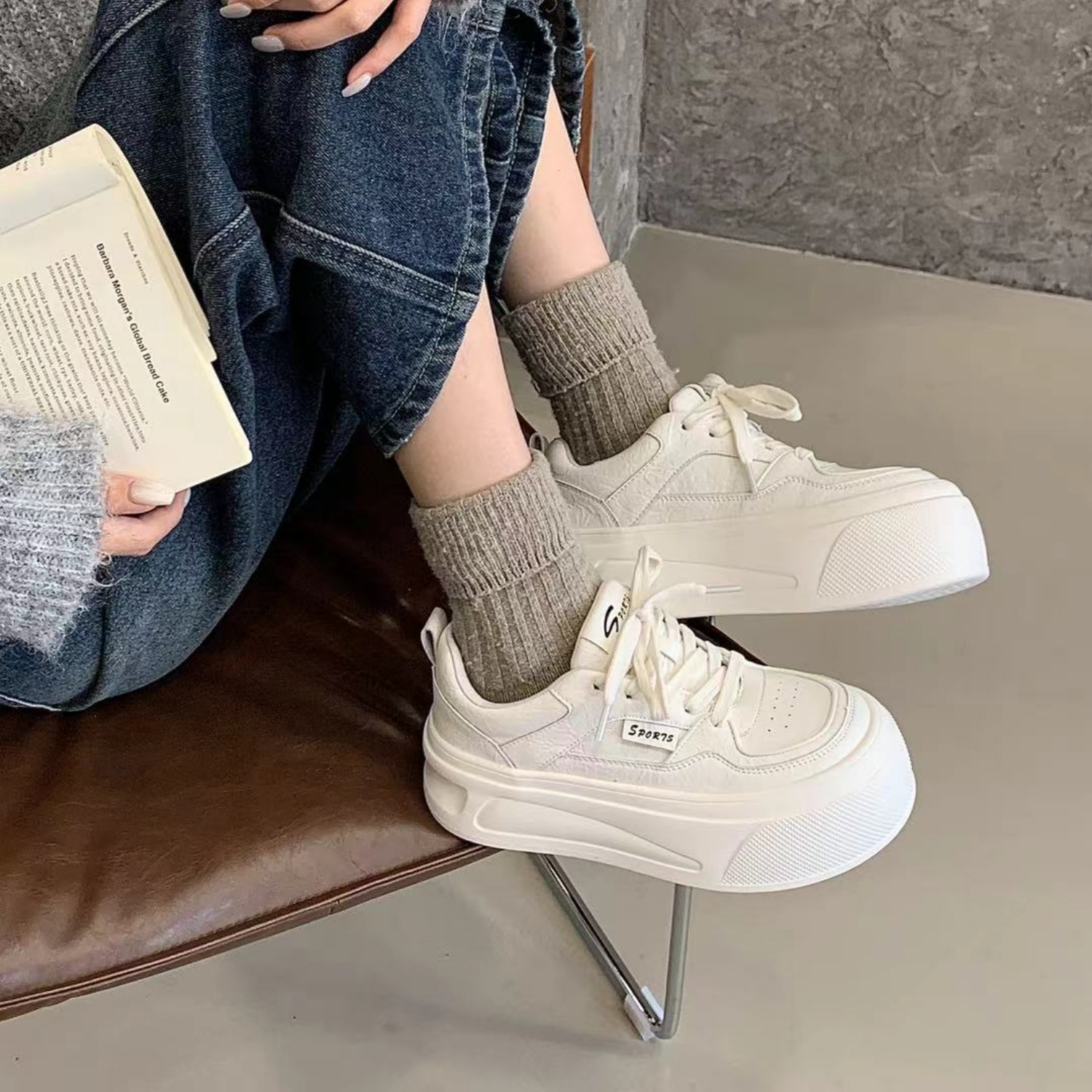 厚底增高轻便学生舒适百搭小白鞋