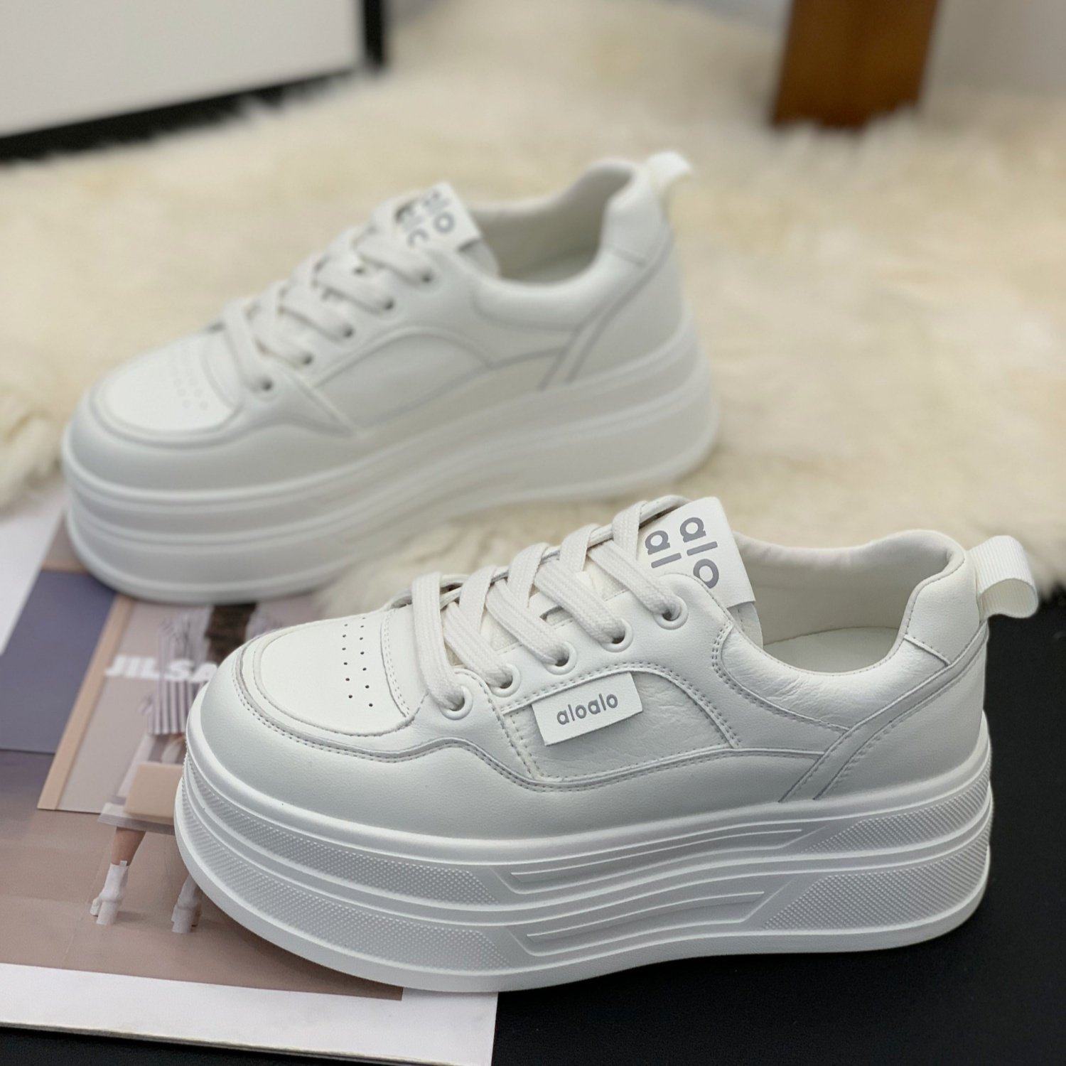 休闲风厚底小白鞋女2026年春季新款增高显瘦软弹舒适简约时尚板鞋,女鞋,休闲板鞋,淘宝优惠券,粉丝福利购,淘宝优惠卷