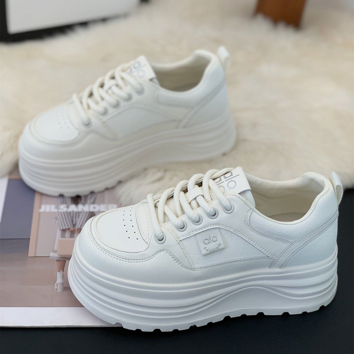 韩系厚底学生增高小白鞋女2026春季新款超火透气简约舒适百搭板鞋,女鞋,休闲板鞋,淘宝优惠券,粉丝福利购,淘宝优惠卷