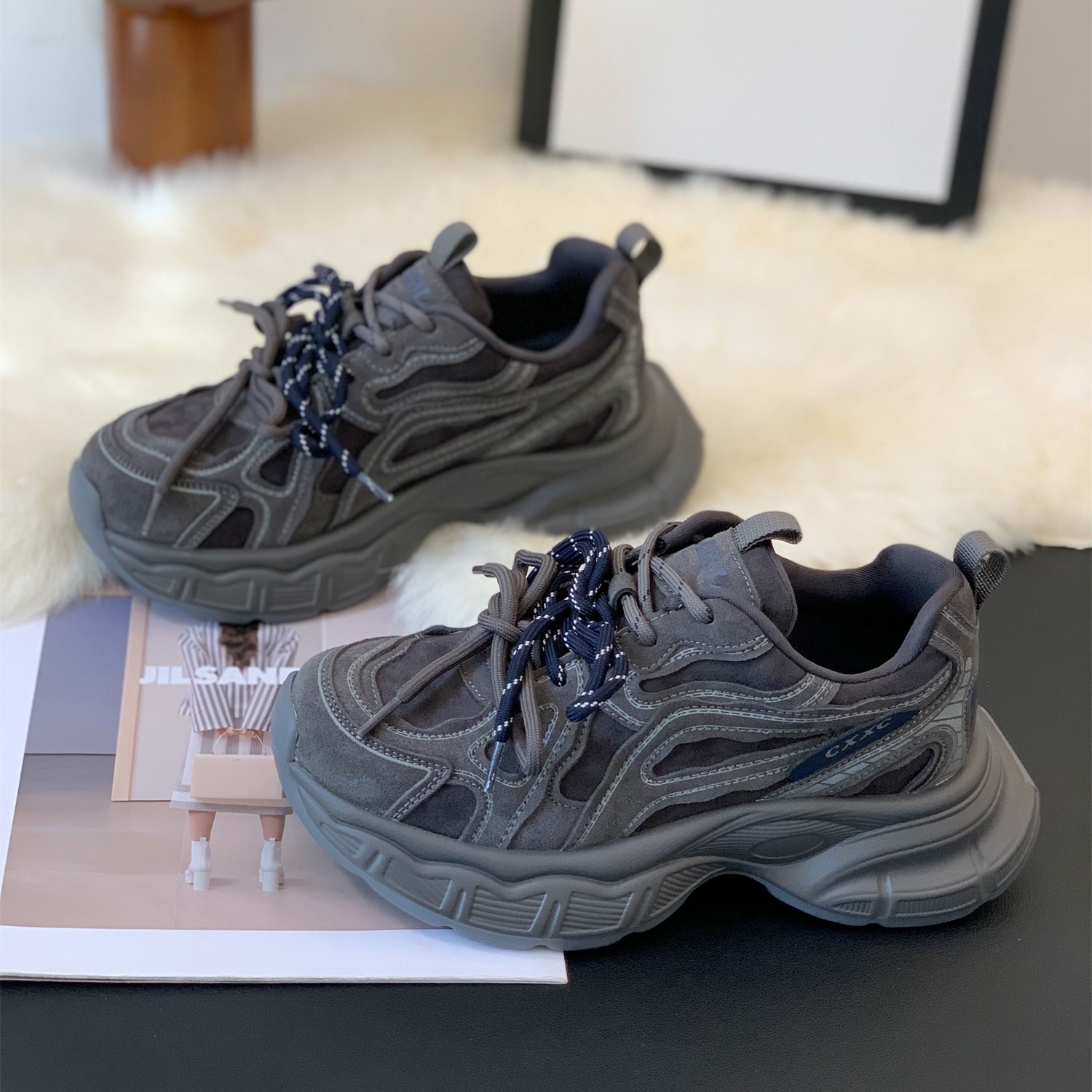 韩版复古磨砂做旧老爹鞋2025秋冬新款时尚双鞋带厚底增百搭休闲鞋