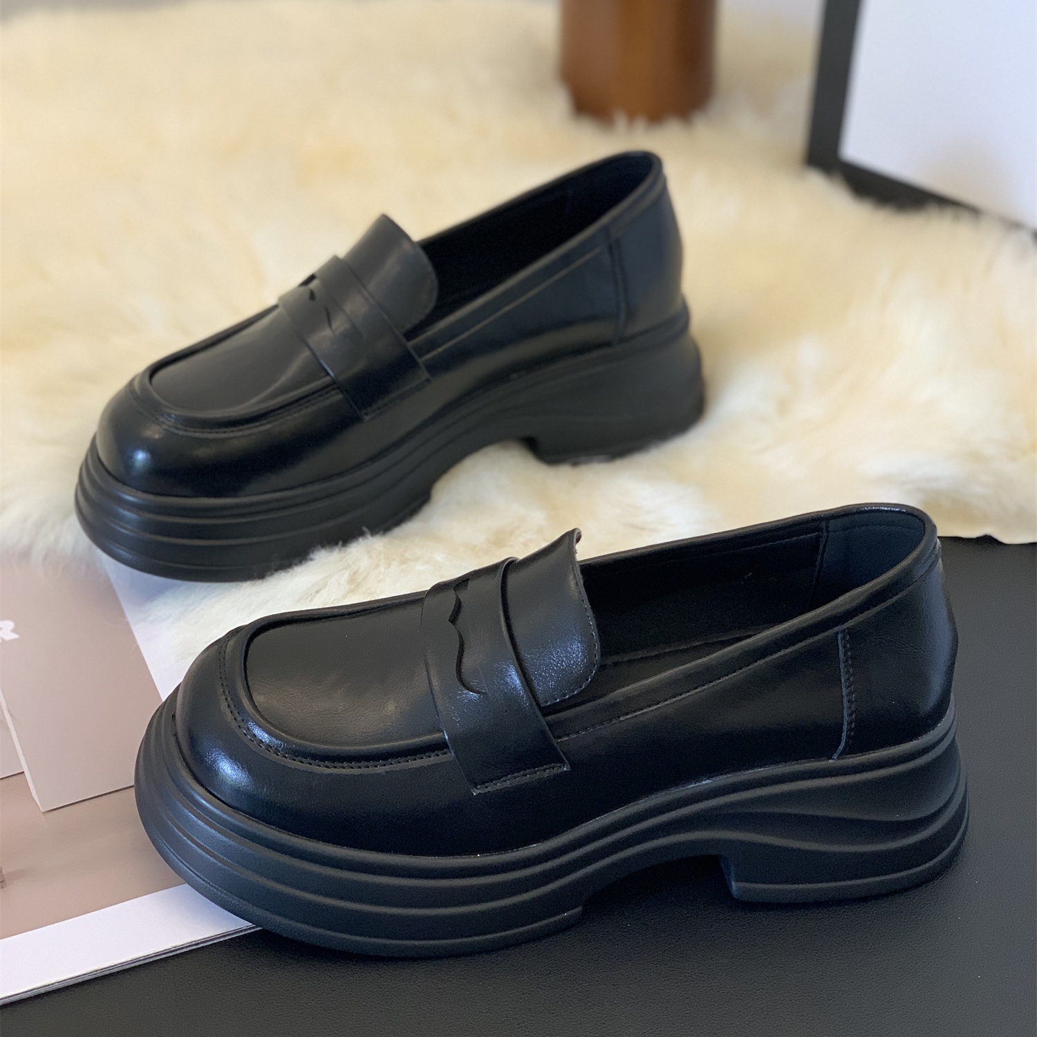 厚底显脚小百搭英伦风增高小皮鞋