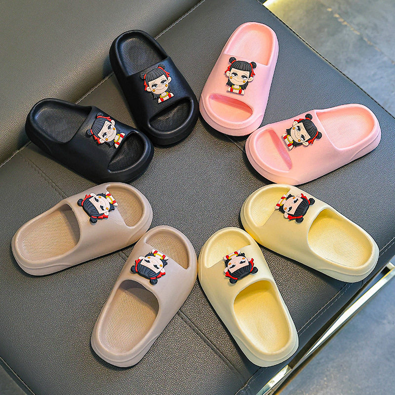 儿童拖鞋哪吒男童夏季新款宝宝室内家居防滑洗澡女童男孩凉拖大童