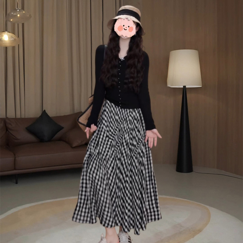 法式小香风洋气减龄时尚套装女春季薄款开衫外套+格纹裙子两件套