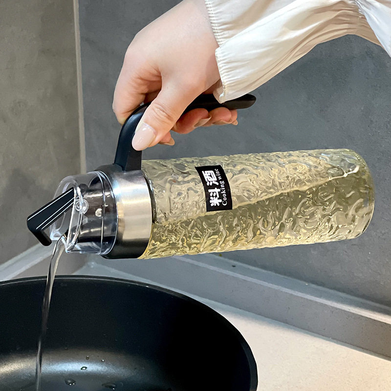 轻奢厨房自动开合玻璃油