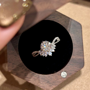 法式超闪仿满钻皇冠戒指女轻奢高级感时尚气质食指戒小众设计指环