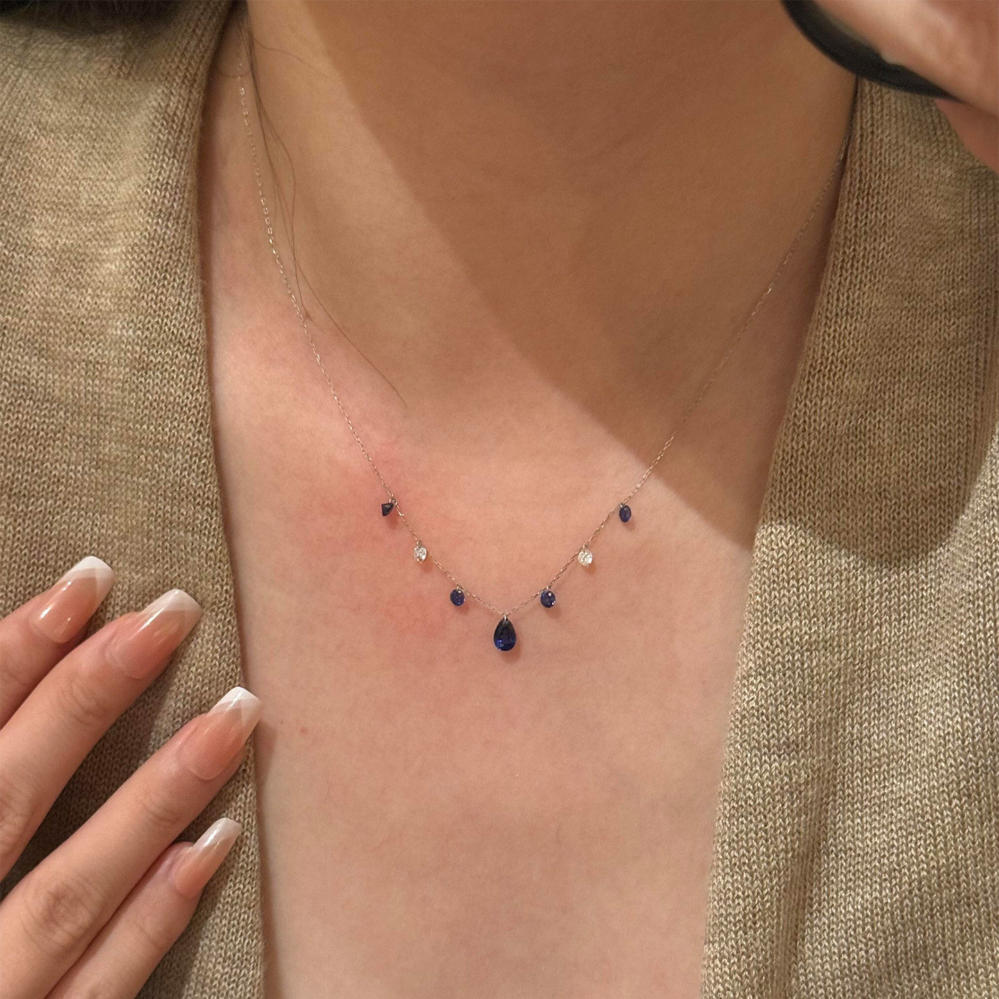 清冷感深蓝色水滴吊坠项链女款2026新款精致高级感轻奢小众锁骨链