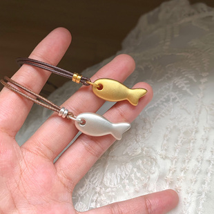 新中式金色磨砂小鱼棕绳项链女轻奢高级感小众气质毛衣链2026新款