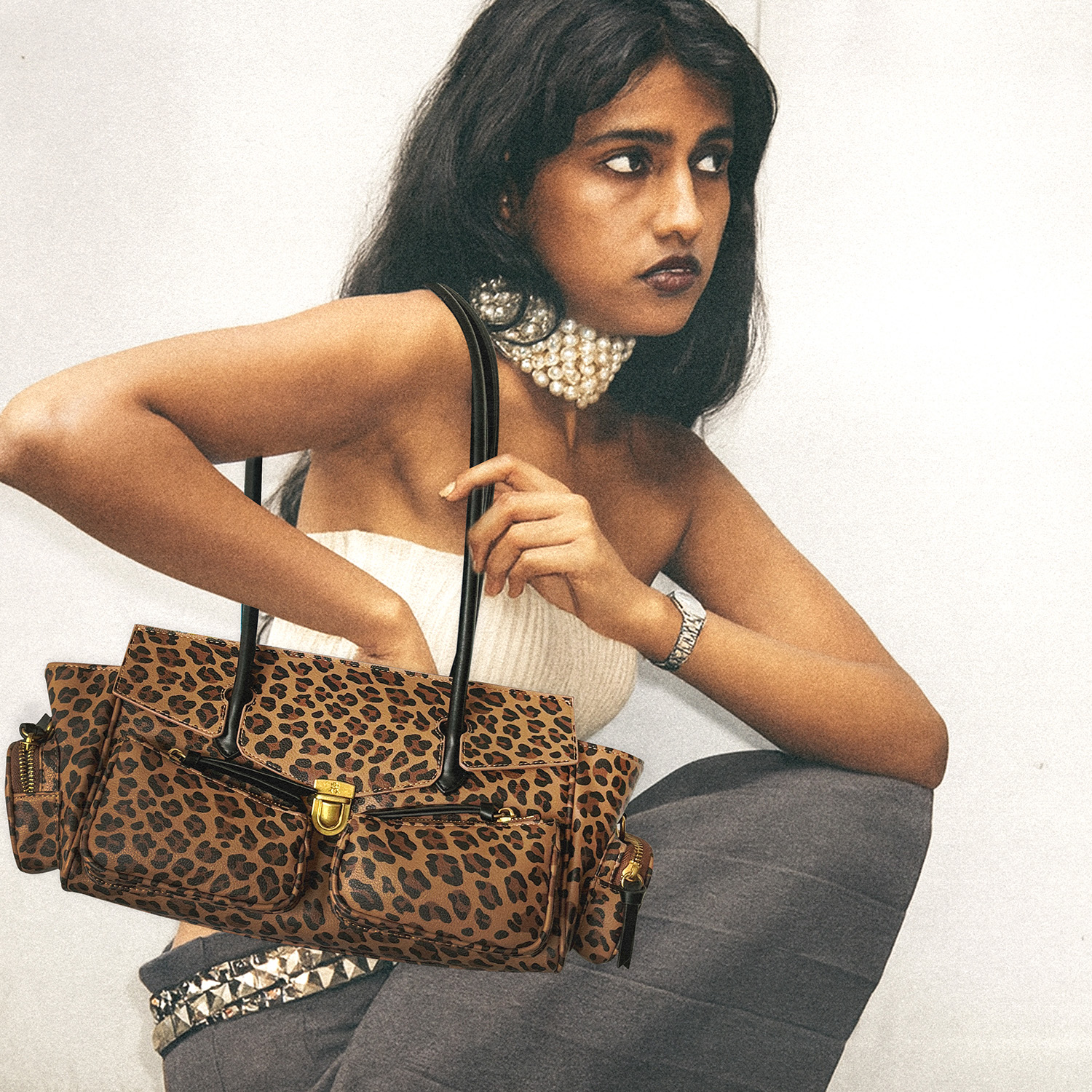 高级感油蜡皮豹纹拉链长柄机车包