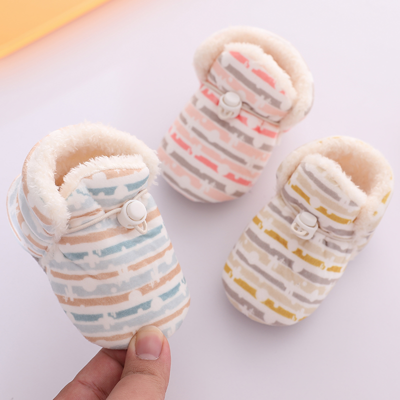 婴儿鞋子秋冬棉鞋6到9个月鞋袜棉鞋不掉鞋鞋袜护脚套小月龄新生