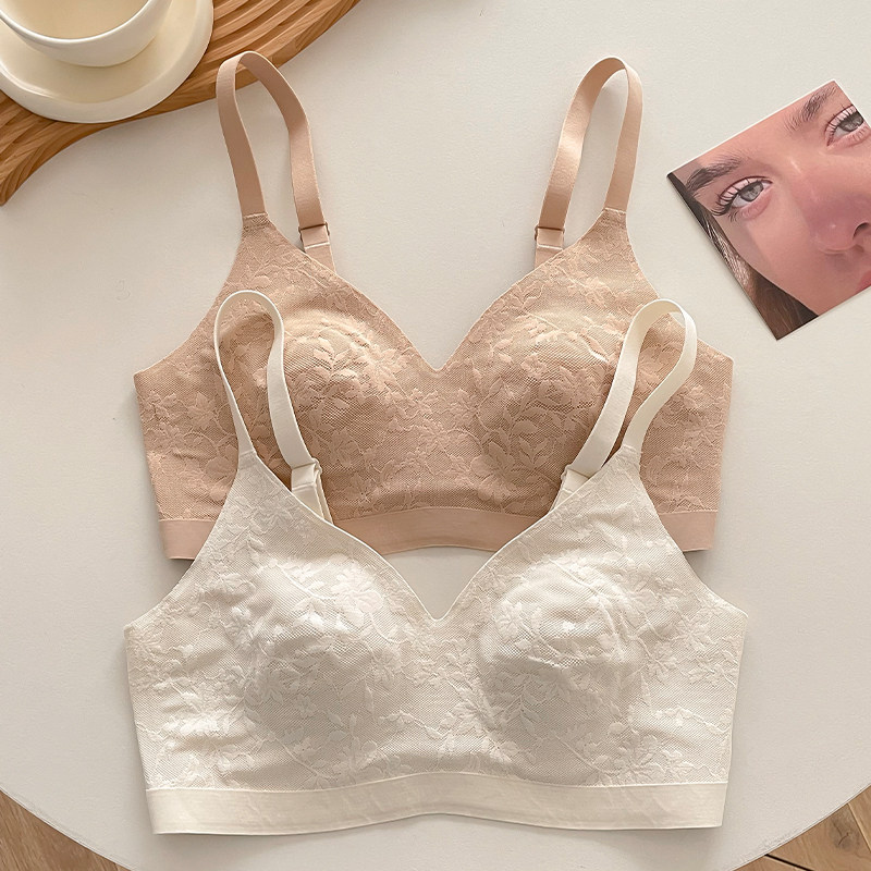 无痕薄款透气隐形粉底液内衣女大胸显小聚拢防下垂收副乳提拉文胸