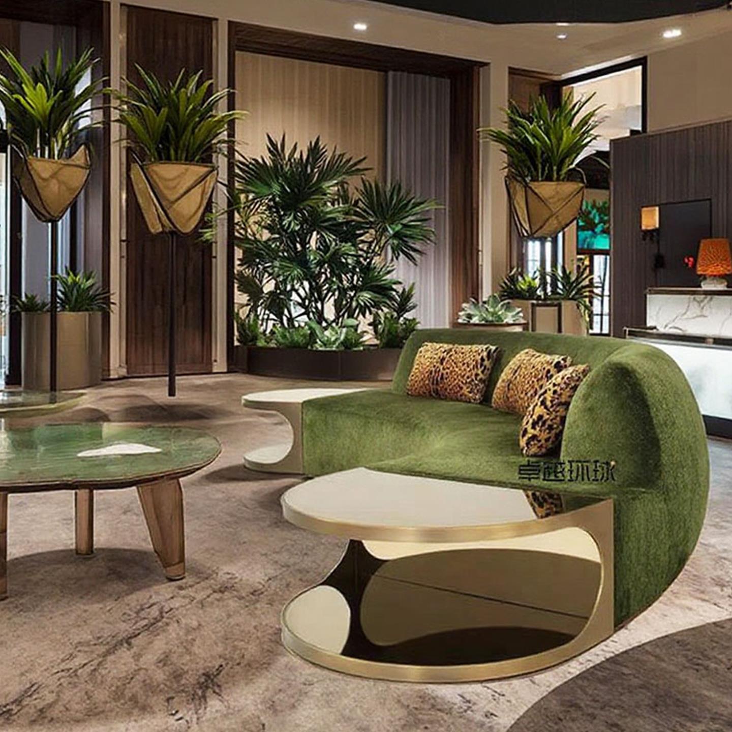 意式轻奢绒布沙发豪华家用高端大户型高密度海绵弧形多人位沙发