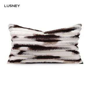 高档腰枕轻奢样板间抱枕沙发客厅白咖花纹条状棉毛定制床头靠枕套