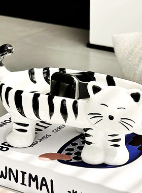 轻奢猫咪摆件放钥匙遥收纳置物架