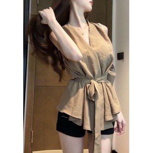 亚马逊美系纯欲风辣妹挂脖时尚套装女收腰系带上衣黑色短裤两件套