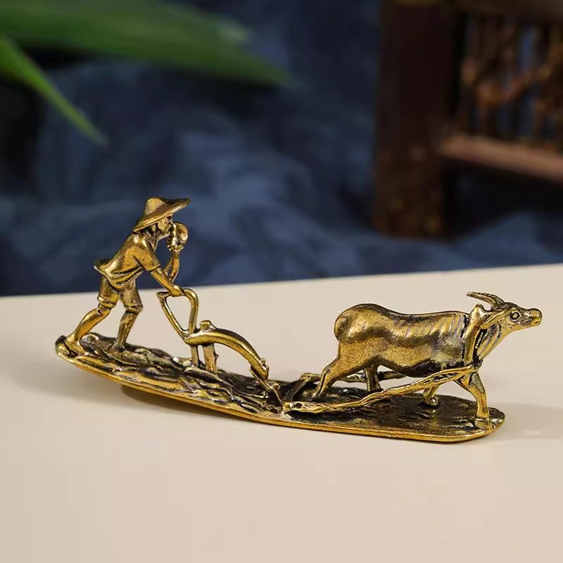 黄铜农夫耕耘摆件创意收藏礼品
