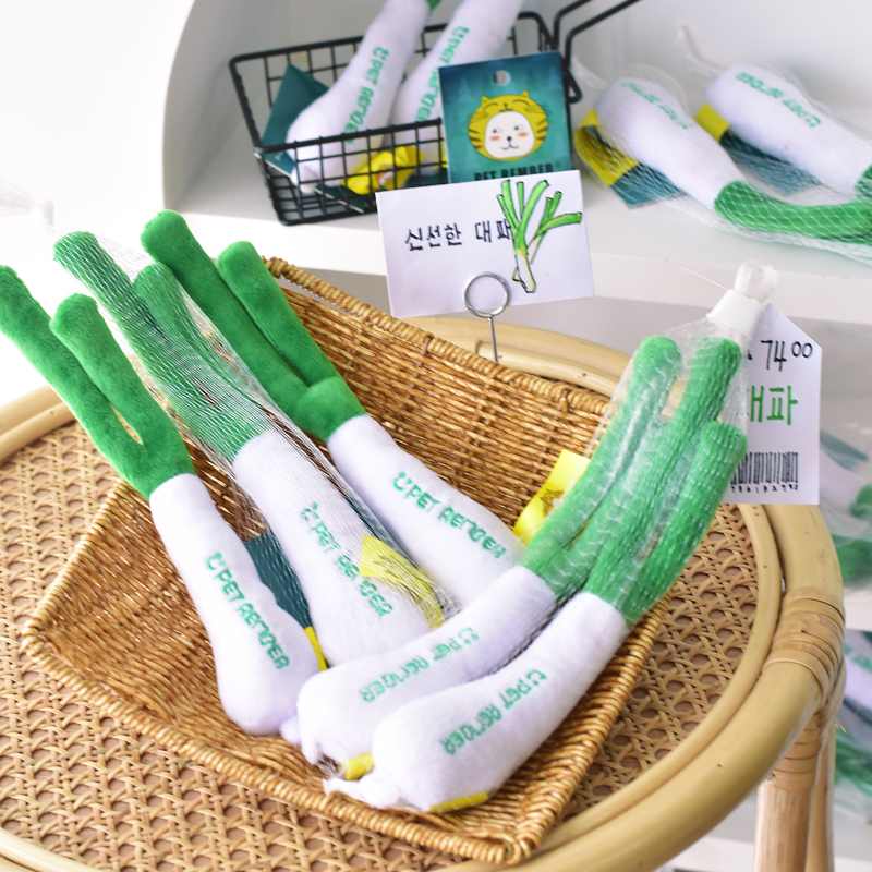 新品响纸大葱狗狗玩具